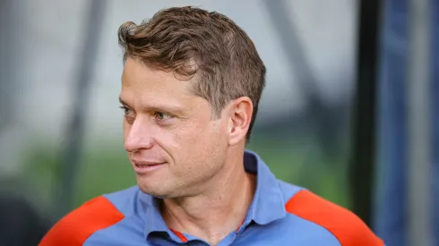 MG - BELO HORIZONTE - 14/04/2024 - BRASILEIRO A 2024, CRUZEIRO X BOTAFOGO - Fernando Seabra tecnico do Cruzeiro durante partida contra o Botafogo no estadio Mineirao pelo campeonato Brasileiro A 2024. Foto: Gilson Lobo/AGIF