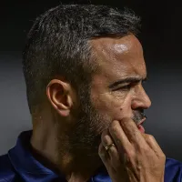 Artur Jorge define Mateo Ponte como titular no Botafogo para enfrentar o Cuiabá