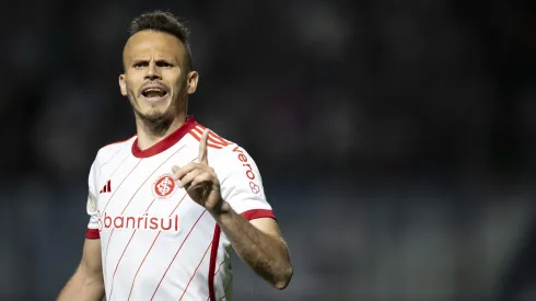 Rene jogador do Internacional durante partida contra o Vasco no estadio Sao Januario pelo campeonato Brasileiro A 2023. Titular pode deixar o clube