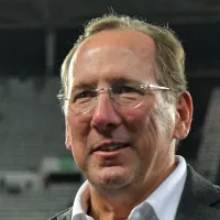 Foi pedido: Textor abre negociações com lateral para o Botafogo, segundo jornalista