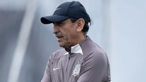 Ramón Díaz comanda seus primeiros treinos pelo Corinthians - Foto: Rodrigo Coca/Corinthians