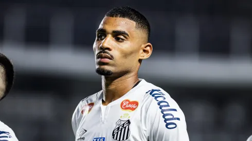 Joaquim durante confronto contra o Guarani na Série B 2024.