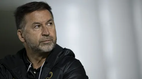 Augusto Melo presidente do Corinthians em partida contra o Vasco no Brasileirão (Imagem: Jorge Rodrigues/AGIF)