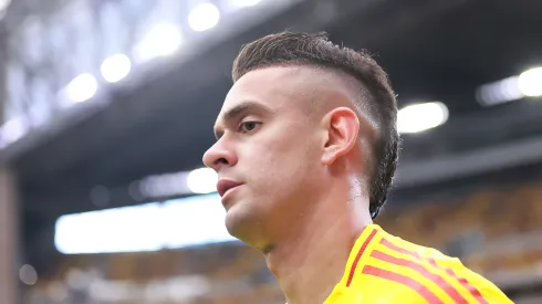 Rafael Santos Borre of Colombia looks on during the CONMEBOL Copa America 2024 Group D match between Colombia and Paraguay at NRG Stadium on June 24, 2024 in Houston, Texas. Atacante vive péssimo momento na Colômbia
