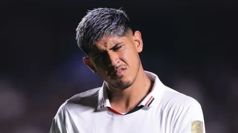 Alan Franco está fora contra o Grêmio.