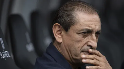 Ramón Díaz comandando o Vasco em 2024