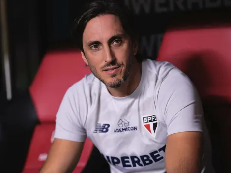 Após pedido de Zubeldía, São Paulo assina com meia