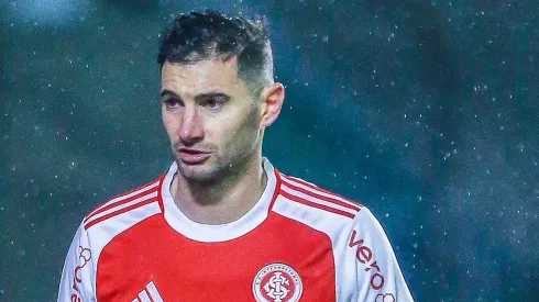 Alario deve ficar no Internacional.