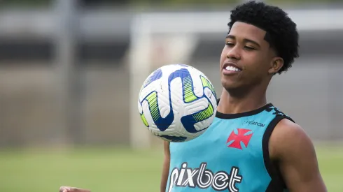 Andrey no treino do Vasco da Gama no CT Moacyr Barbosa em 14 de abril de 2023.
