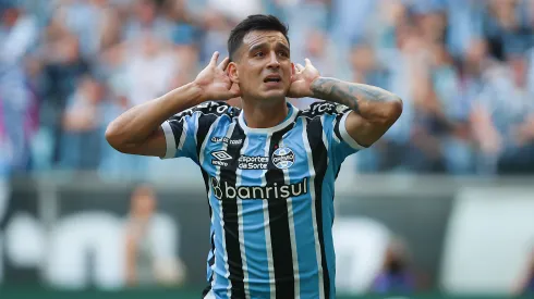 Franco Cristaldo jogador do Grêmio comemora seu gol durante partida contra o Juventude no estádio Arena do Grêmio pelo campeonato Gaúcho 2024.