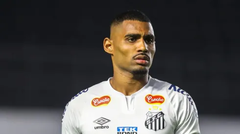 Joaquim, jogador do Santos, alvo do Botafogo