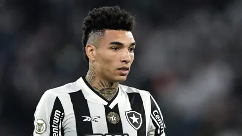 Igor Jesus pode ser titular pelo Botafogo.