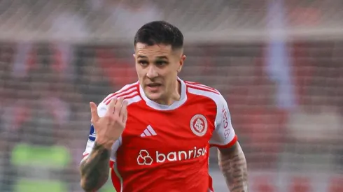 Bustos pode sair do Internacional.