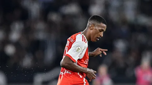 Robert Renan atuando no Inter em 2024