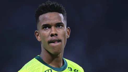 Estêvão não jogará contra o Flamengo.