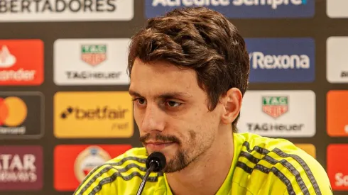 Rodrigo Caio, jogador do Grêmio, atuando no Flamengo em 2019