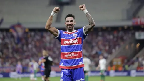 Lucero jogador do Fortaleza comemora seu gol durante partida contra o Palmeiras no estadio Arena Castelao pelo campeonato Brasileiro A 2024