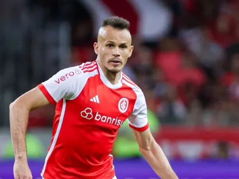 Renê pode sair e Internacional mira lateral de 23 anos
