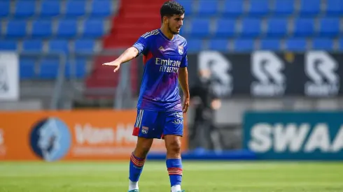 Foto: Damien Gomez/Lyon - El Arouch durante partida pelo Lyon.