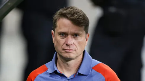 Seabra é informado se mais uma saída no Cruzeiro.