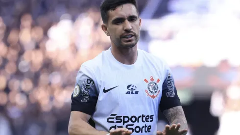 Coronado durante confronto contra o Juventude no Campeonato Brasileiro de 2024.