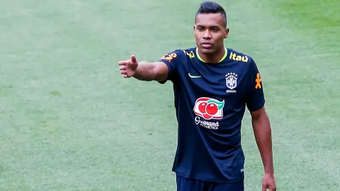Treino da Selecao Brasileira de Futebol - Alex Sandro durante treino da Selecao Brasileira de futebol na Arena Allianz Parque. Contratação ganhou força da torcida