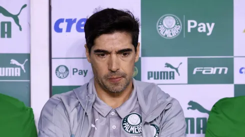 Abel está chateado no Palmeiras.