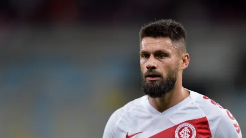 Rafael Sobis jogador do Internacional durante partida contra o Fluminense no estadio Maracana pelo campeonato