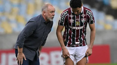 Mano Menezes passa instruções para PH Ganso (Andre Paes / Alamy Stock Photo)