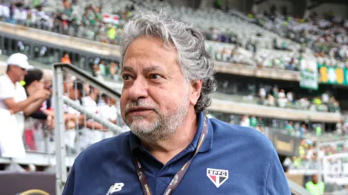 Casares recebe sondagens por joia no São Paulo.