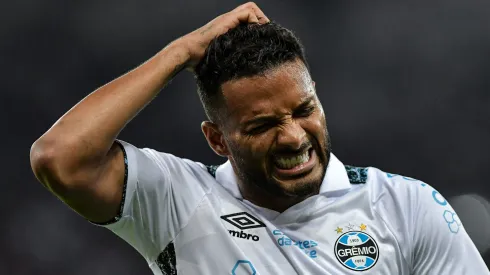Reinaldo jogador do Gremio durante partida contra o Flamengo no estadio Maracana pelo campeonato Brasileiro A 2024.
