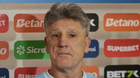 Renato Portaluppi toma decisão no Grêmio.
