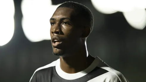 Rayan pode ser vendido pelo Vasco.