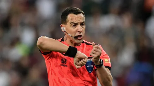 Esteban Ostojich apitará Botafogo x Palmeiras - Foto: Thiago Ribeiro/AGIF.