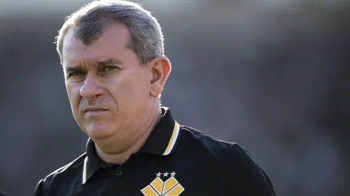 Claudio Tencati tecnico do Criciuma durante partida contra o Vasco no estadio Sao Januario pelo campeonato Brasileiro A 2024.
