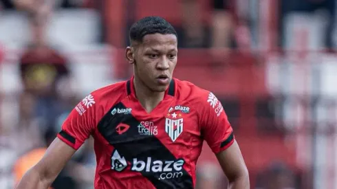 Adriano Martins fala sobre momento ruim do Atlético-GO.