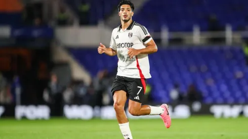 Raul Jimenez do Fulham durante a Carabao Cup (News Images LTD / Alamy Stock Photo)