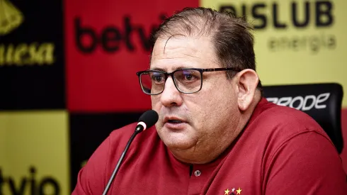 Foto: Paulo Paiva/ Sport Recife - Guto Ferreira durante apresentação no Sport.