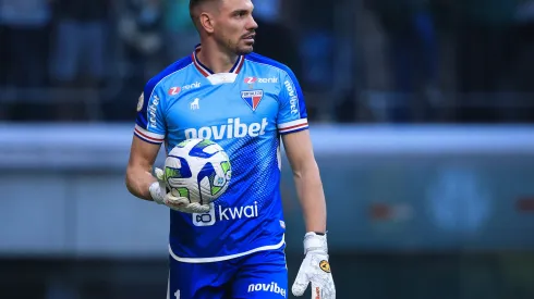 João Ricardo durante confronto contra o Palmeiras no Campeonato Brasileiro de 2023.