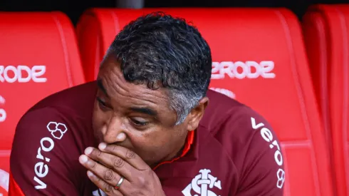 Roger Machado tem situação atualizada no Internacional.
