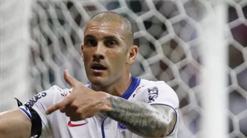 Fernandão se aposentou.