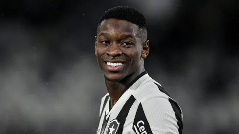 Luiz Henrique jogador do Botafogo durante partida contra o Bahia no estadio Engenhao pelo campeonato Copa Do Brasil 2024. Foto