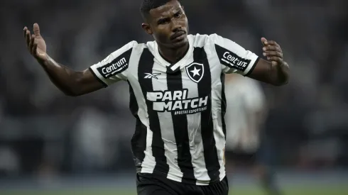 Cuiabano durante confronto contra o Fluminense no Campeonato Brasileiro de 2024.