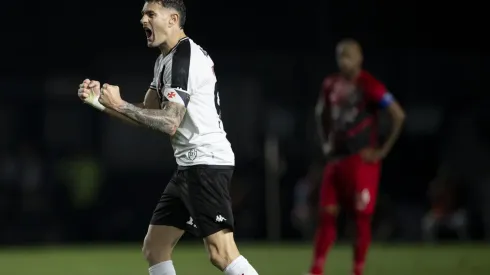 Vegetti marcou o gol da vitória no último jogo contra o Furacão