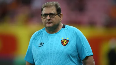 Guto Ferreira durante a partida entre Sport e Coritiba, na Arena de Pernambuco, pelo Campeonato Brasileiro da Série B.