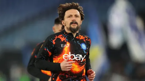 Mario Rui do SSC Napoli se aquece antes da partida da Serie A TIM entre SS Lazio e SSC Napoli - Serie A TIM no Stadio Olimpico em 28 de janeiro de 2024 em Roma, Itália. Foto: Paolo Bruno/Getty Images