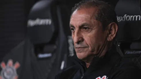 Ramon Diaz tecnico do Corinthians durante partida contra o Gremio no estadio Arena Corinthians pelo campeonato Copa Do Brasil 2024. Treinador deve ter desfalque para encarar o Bota