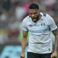 Reinaldo fica \'louco\' no Grêmio após ser questionado sobre falta de atenção: “Quer mais?”