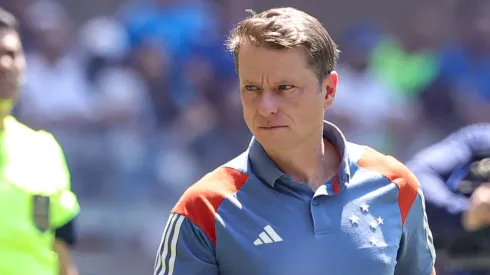 Fernando Seabra tecnico do Cruzeiro durante partida contra o Atletico-GO (Foto: Gilson Lobo/AGIF)