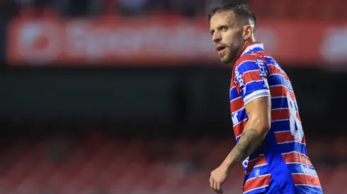 Lucas Sasha jogador do Fortaleza durante partida contra o São Paulo no estádio Morumbi pelo campeonato Brasileiro A 2022. Foto: Marcello Zambrana/AGIF